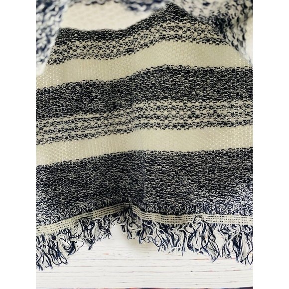 Max Studio Sweater Womens Sz Small Knit Ivory Blue Stripes Nautical Raw Hem - Picture 8 of 12